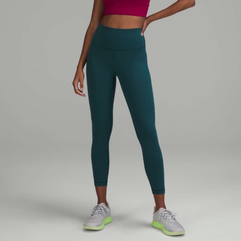 Lululemon Wunder Train High-Rise Tight 25"
Green Jasper